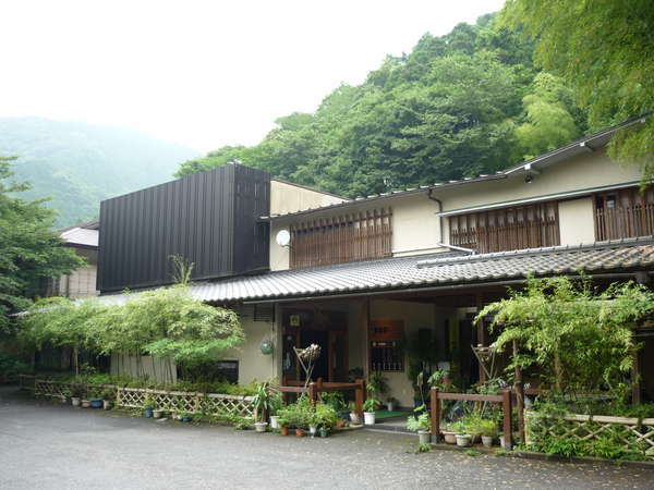 魚三亭 やまぶき