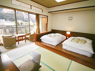 日光きぬ川ホテル三日月