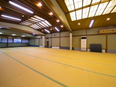 鍋屋本館