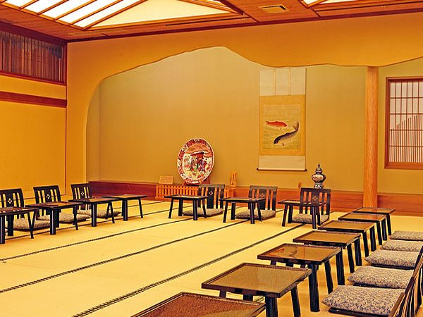 男鹿ホテル